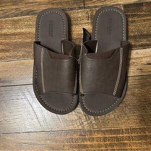 NWT Dockers Men's Slide Sandal, Premium and Classic Comfort, Beown, Size Med 8-9